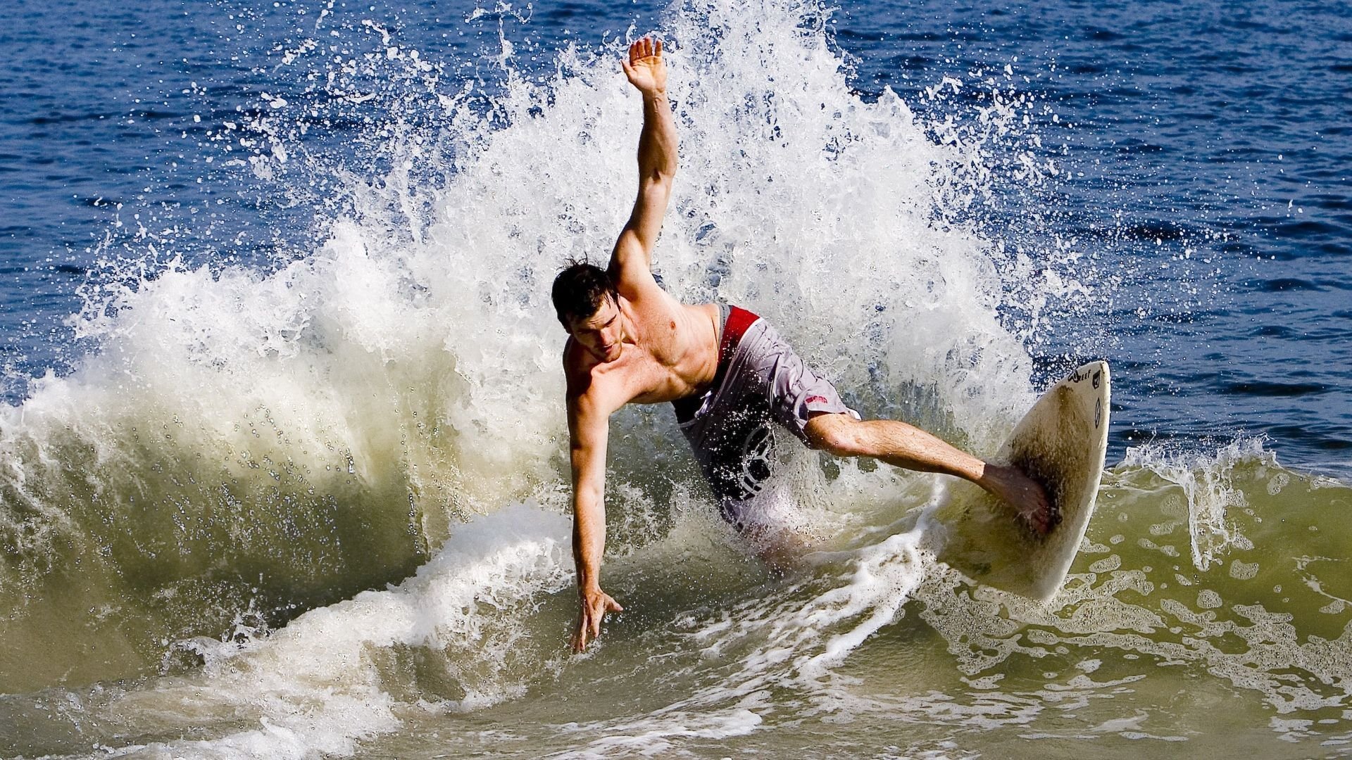 AYX体育官网-中国男篮投篮命中率稳步上升，中国男篮投篮姿势